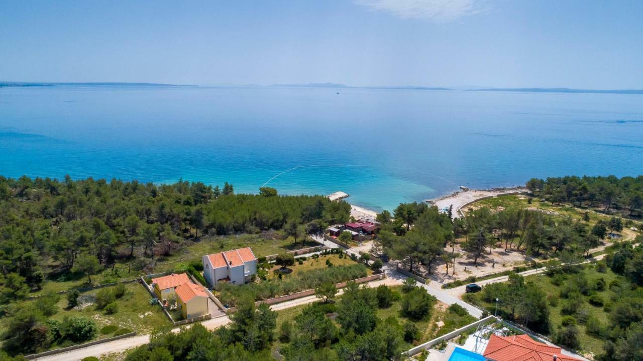 Villa Nivel Вир Екстер'єр фото